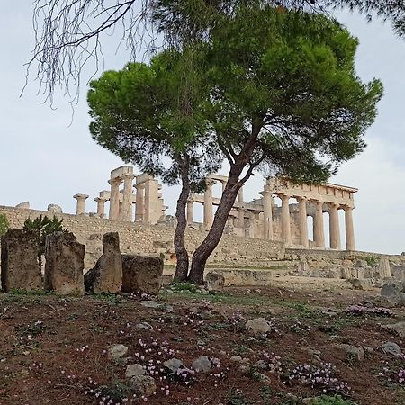 Finikas Rooms Agia Marina  Dış mekan fotoğraf