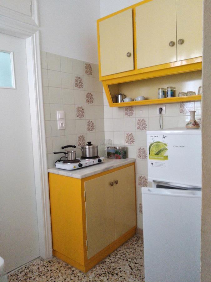 Finikas Rooms Agia Marina  Dış mekan fotoğraf