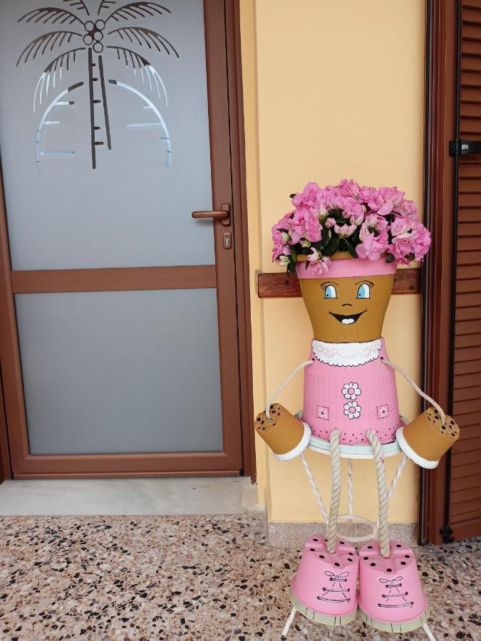 Finikas Rooms Agia Marina  Dış mekan fotoğraf